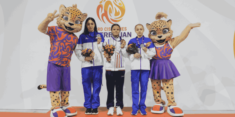 MBD oyunlarinda üzgüçülərimiz 4 medal qazanıb