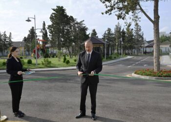 İlham Əliyev Azərbaycan Yazıçılar Birliyinin Səməd Vurğun adına Yaradıcılıq Evinin açılışında iştirak edib