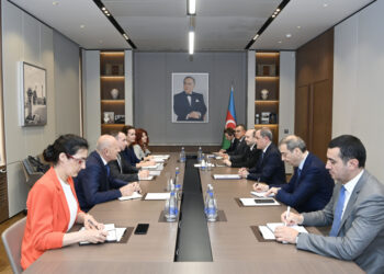 Ceyhun Bayramov Serbiyanın dövlət katibi ilə görüşüb