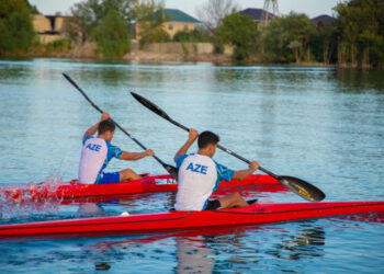 Azərbaycan avarçəkənləri hazırlıqlarını davam etdirirlər