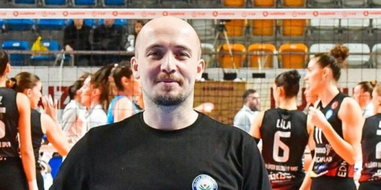 Azərbaycan voleybol klubuna yeni baş məşqçi təyin olunub