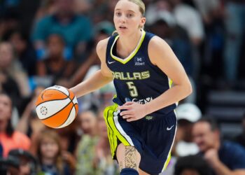 Peydj Byukkers “WNBA”da “İlin yeni oyunçusu” seçildi