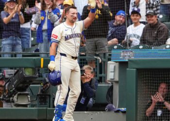 Kal Roli Mikki Mentlin rekordunu bərabərlədi