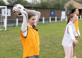 Qızların məktəbdənkənar idman fəaliyyəti gələcək liderlikdə üstünlük gətirir