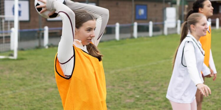 Qızların məktəbdənkənar idman fəaliyyəti gələcək liderlikdə üstünlük gətirir