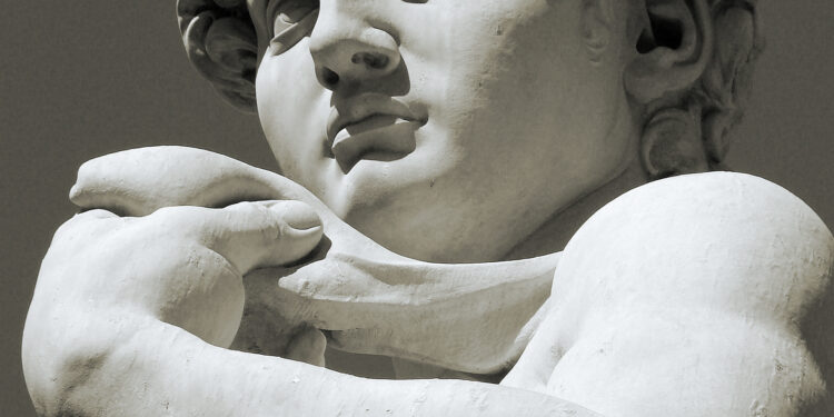 Azərbaycana yarım milyon dollar dəyərində heykəl gətirilib