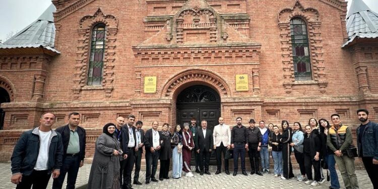 Naxçıvan Dövlət Kukla Teatrının Gəncə və Qax rayonlarına təşkil olunmuş qastrol səfəri uğurla yekunlaşıb