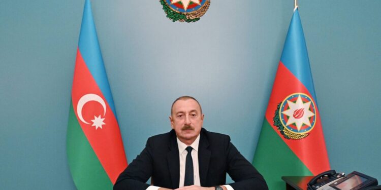 İlham Əliyev Forum iştirakçılarına müraciət ünvanladı