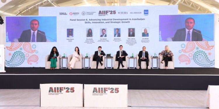 “Azərbaycanda sənayenin inkişafının sürətləndirilməsi: bacarıqlar, innovasiya və strateji artım” mövzusunda panel sessiya keçirilib