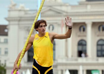 Armand Duplantis Tokioda ölkəsini sevindirməyə hazırdır