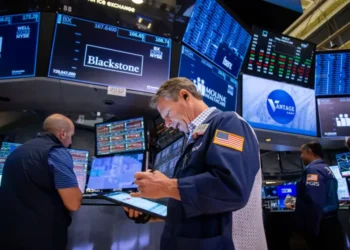 “S&P 500” və “Dow Cones” yeni zirvələrə çatdı