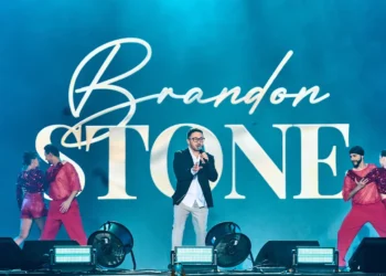 “Uğurun və yaradıcılığın notları: Səhnədən dünya arenasına”- Brandon Stone