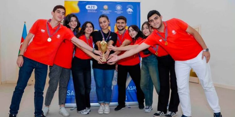 “Gənclik – Gənc liderlərin inkişafı və karyerası” düşərgəsi yekunlaşıb