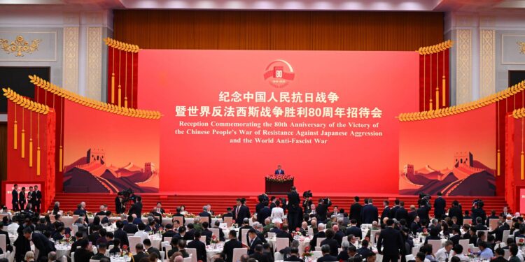 Pekində keçirilən paradda iştirak edən nümayəndə heyətlərinin başçılarının və xanımlarının şərəfinə ziyafət verilib