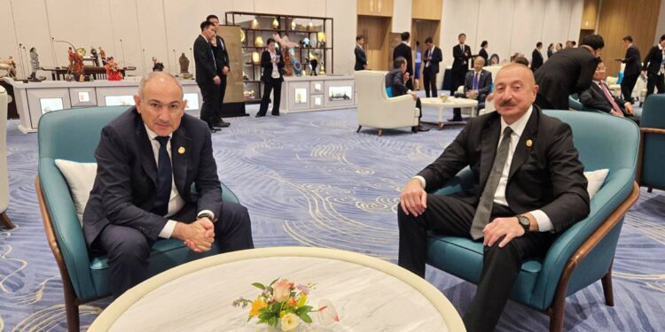 Azərbaycan Respublikasının Prezidenti İlham Əliyevin Ermənistanın Baş naziri Nikol Paşinyan ilə görüşü olub