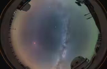 Samanyolunun qeyri-adi görüntüsü