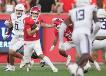 “Arizona State” komandası liderdir