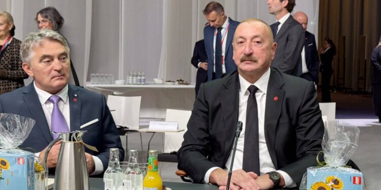 İlham Əliyev “Avropa Siyasi Birliyi”nin 7-ci Zirvə toplantısının açılış plenar sessiyasında iştirak edir