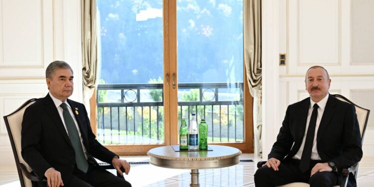 İlham Əliyev Qəbələdə Türkmənistan Xalq Məsləhətinin Sədri ilə görüşüb