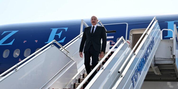 İlham Əliyev Tacikistana səfərə gəlib