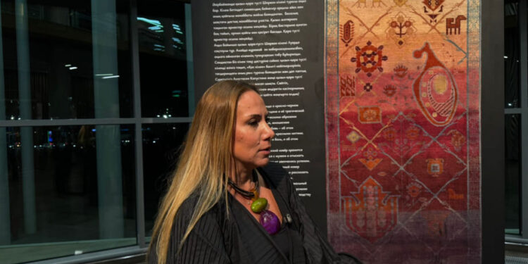 Qazaxıstan paytaxtında Azərbaycan xalça sənəti təqdim olunub