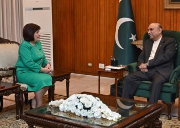 Pakistan Prezidenti Asif Zardari Milli Məclisin sədri Sahibə Qafarova və Türkiyə Böyük Millət Məclisinin sədri Numan Kurtulmuşu qəbul edib