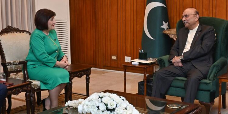 Pakistan Prezidenti Asif Zardari Milli Məclisin sədri Sahibə Qafarova və Türkiyə Böyük Millət Məclisinin sədri Numan Kurtulmuşu qəbul edib