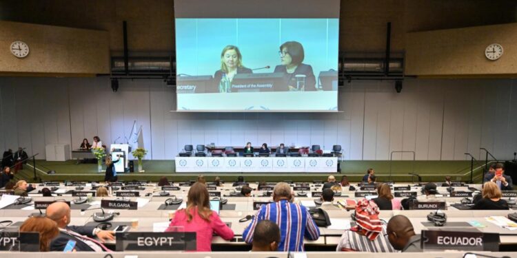 Milli Məclisin sədri Sahibə Qafarova Parlamentlərarası İttifaqının 151-ci Assambleyasında müzakirələrə sədrlik edib