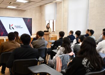 Qarabağ Universitetinin tələbələri üçün QHT mövzusunda təqdimat keçirilib