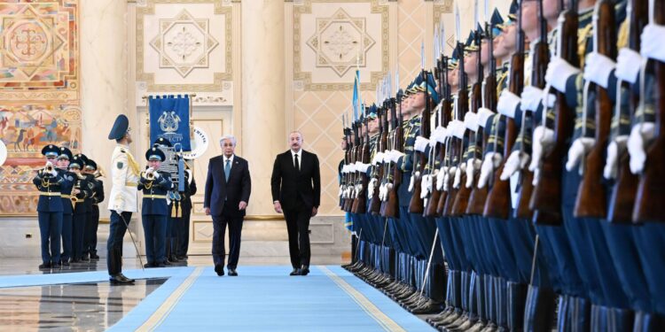 Astanada İlham Əliyevin rəsmi qarşılanma mərasimi olub