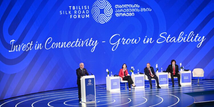 Baş nazir Əli Əsədov 5-ci Tbilisi İpək Yolu Forumunun açılış mərasimində iştirak edib