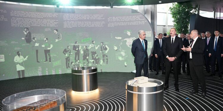 İlham Əliyev və Prezident Kasım-Jomart Tokayev Astanada “Alem.ai” Beynəlxalq Süni İntellekt Mərkəzində olublar