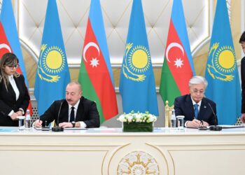 Azərbaycan-Qazaxıstan sənədləri mübadilə olunub