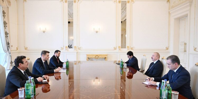 İlham Əliyev Rumıniya Parlamenti Senatının sədrini qəbul edib