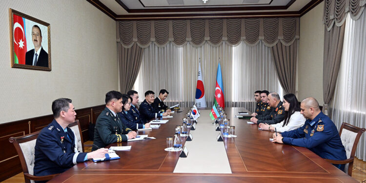 Azərbaycan və Koreya hərbi əməkdaşlığı müzakirə olunub