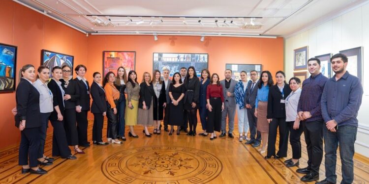 Tofiq Cavadovun 100 illik yubileyinə həsr olunmuş “Yarımçıq qalmış ömür” sərgisi baş tutub