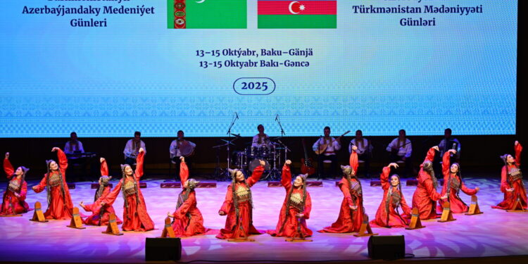 Türkmənistan Mədəniyyəti Günləri möhtəşəm konsert proqramı ilə açılıb