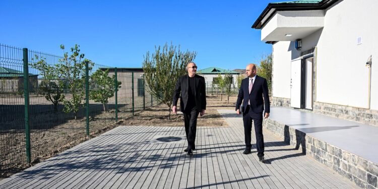 İlham Əliyev Zəngilanın Ağalı kəndinin 2-ci mərhələsinin və Məmmədbəyli kəndinin açılışlarında iştirak edib