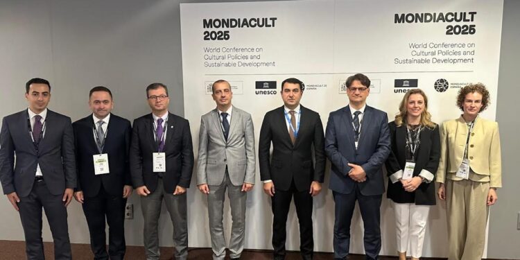 Azərbaycan-Bolqarıstan mədəni əlaqələri ilə bağlı fikir mübadiləsi aparılıb