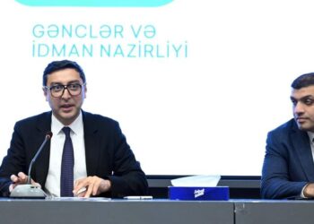 Fərid Qayıbov beynəlxalq tədbirlərdə iştirak edən gənclərlə görüşüb