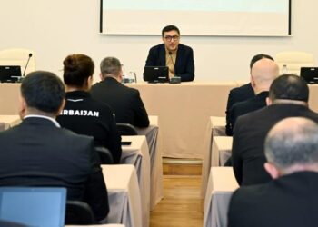 Fərid Qayıbov federasiya nümayəndələri ilə görüşdü