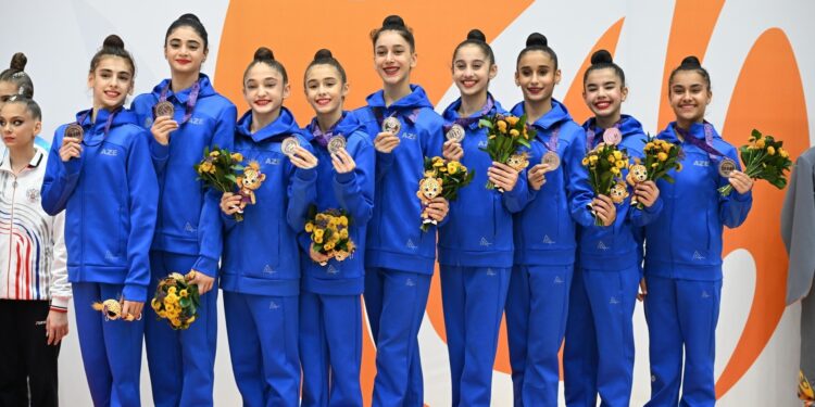 Azərbaycan bədii gimnastları gümüş və bürünc medal qazandı