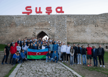 III MDB Oyunlarının iştirakçıları Şuşanın mədəni irsi ilə tanış olublar