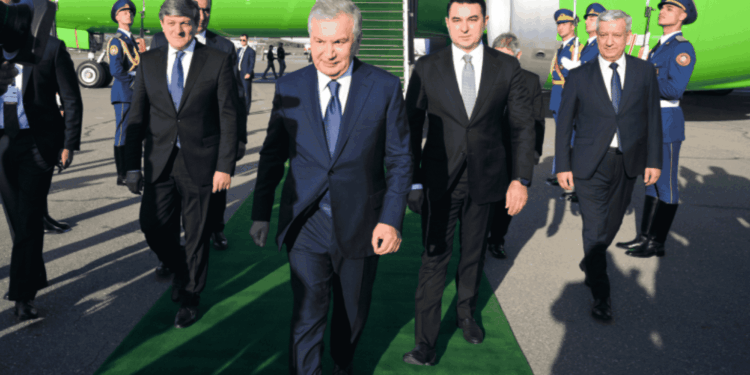 Özbəkistan Prezidenti Şavkat Mirziyoyev Azərbaycanda səfərdədir