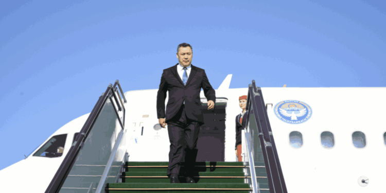 Qırğızıstan Prezidenti Sadır Japarov Azərbaycana səfərə gəlib