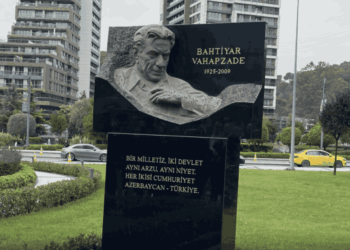 İstanbulda Azərbaycanın Xalq şairi Bəxtiyar Vahabzadənin barelyefi açılıb