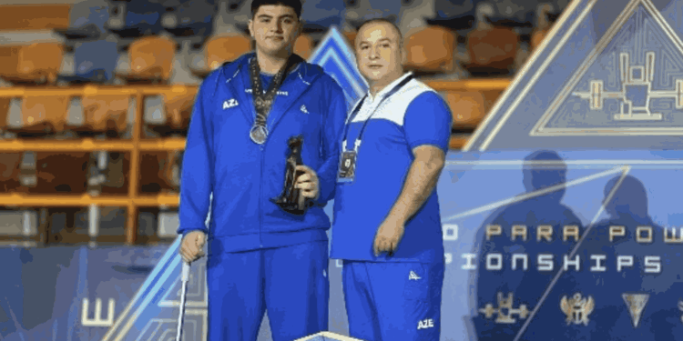 Azərbaycan parapauerliftinqçisi dünya çempionatında iki medal qazandı