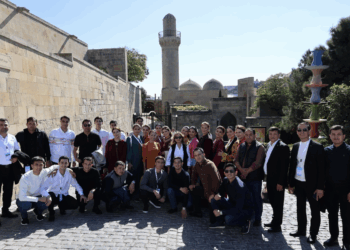 Türkmənistan Mədəniyyəti Günləri çərçivəsində mədəniyyət xadimləri İçərişəhəri ziyarət edib