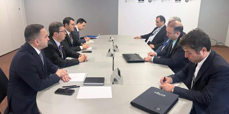 Adil Kərimli Barselonada iranlı həmkarı ilə görüşüb