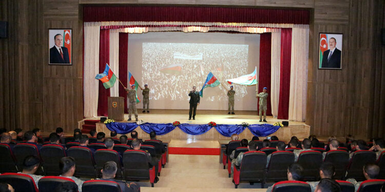 Azərbaycan Ordusunda Müstəqilliyin Bərpası Günü qeyd olunub